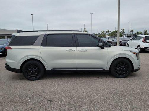 2025 Kia Carnival SX Prestige