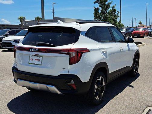 2025 Kia Seltos EX