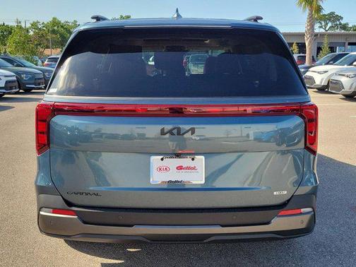 2025 Kia Carnival Hybrid SX