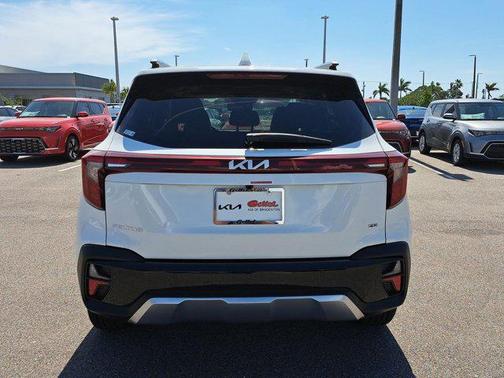 2025 Kia Seltos EX