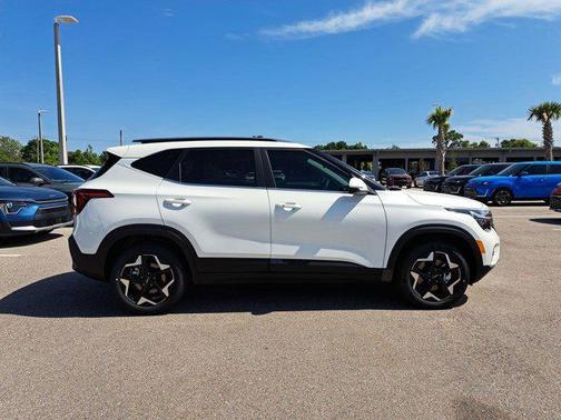 2025 Kia Seltos EX