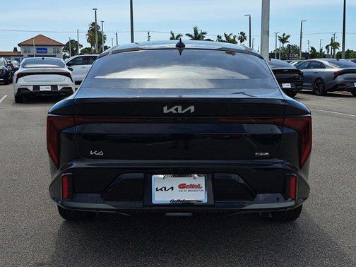 2025 Kia K4 GT-Line