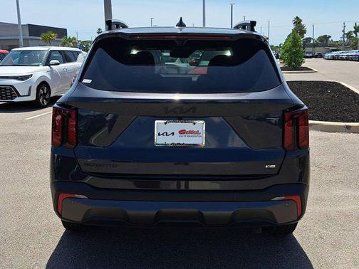 2025 Kia Sorento SX