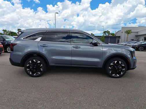2025 Kia Sorento EX