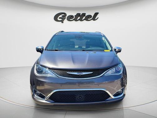 Granite Crystal Metallic Clearcoat 2020 Chrysler Pacifica Limited
