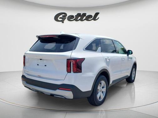 Glacial White Pearl 2026 Kia Sorento LX
