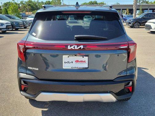 2025 Kia Seltos EX