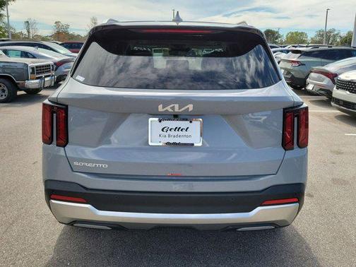 2025 Kia Sorento S