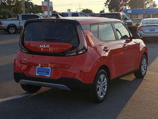 2024 Kia Soul LX