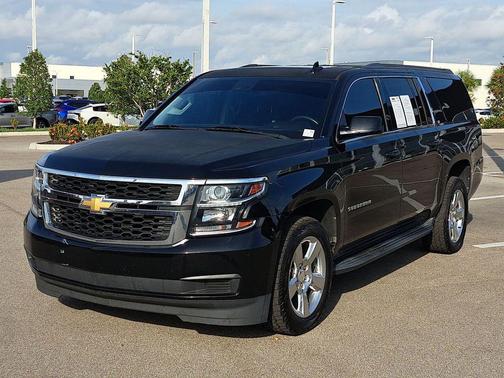 2017 Chevrolet Suburban LT
