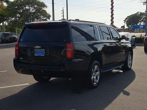 2017 Chevrolet Suburban LT