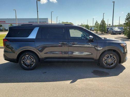 2025 Kia Carnival Hybrid EX
