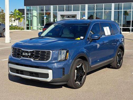 2023 Kia Telluride S