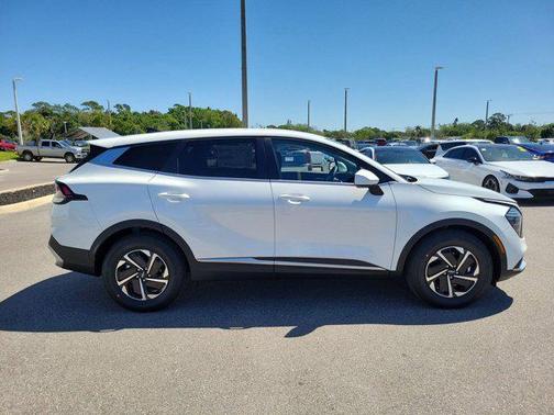 2024 Kia Sportage Hybrid LX