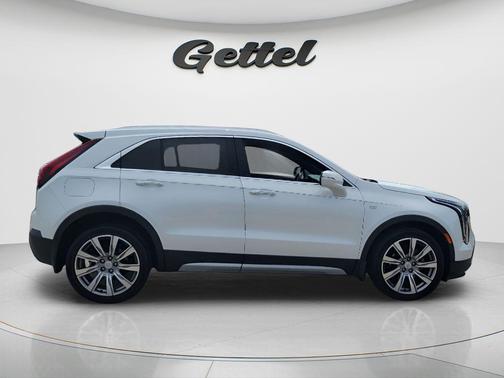 Crystal White Tricoat 2023 Cadillac XT4 Premium Luxury