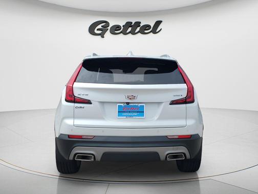 Crystal White Tricoat 2023 Cadillac XT4 Premium Luxury