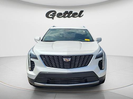 Crystal White Tricoat 2023 Cadillac XT4 Premium Luxury
