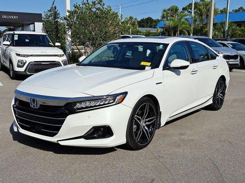 2022 Honda Accord Hybrid Touring