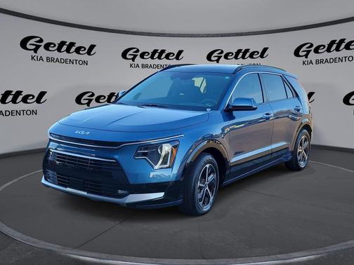 2023 Kia Niro SX