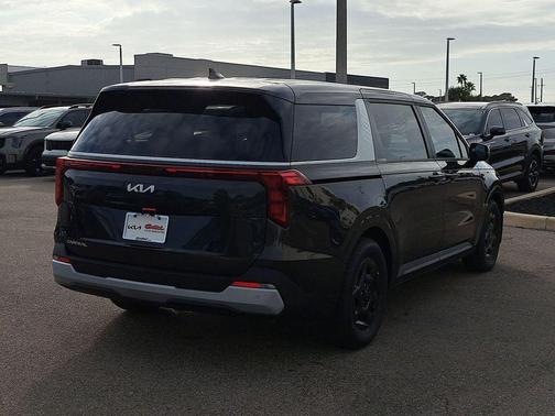 2026 Kia Carnival LXS