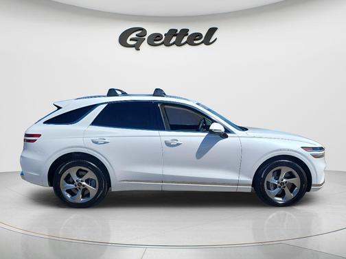 Uyuni White 2026 Genesis GV70 2.5T Select