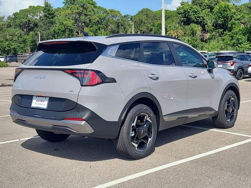 2026 Kia Sportage Hybrid EX