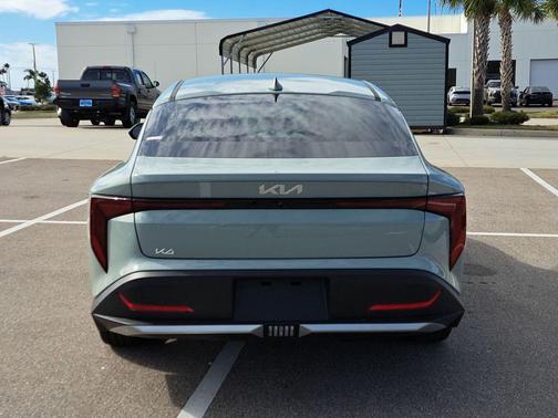 2025 Kia K4 EX