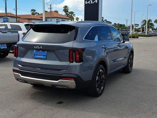 2024 Kia Sorento S