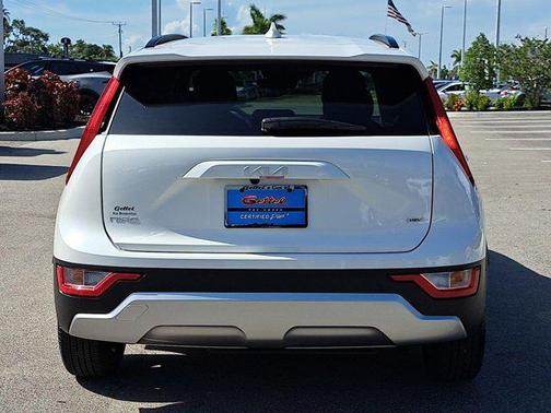 2025 Kia Niro LX