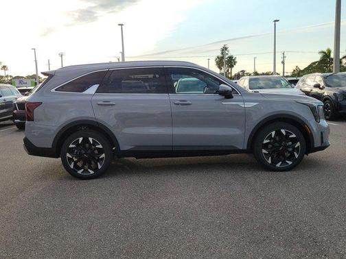 2025 Kia Sorento SX