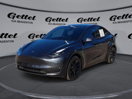 2024 Tesla Model Y Long Range Dual Motor All-Wheel Drive