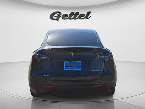 2024 Tesla Model Y Long Range Dual Motor All-Wheel Drive