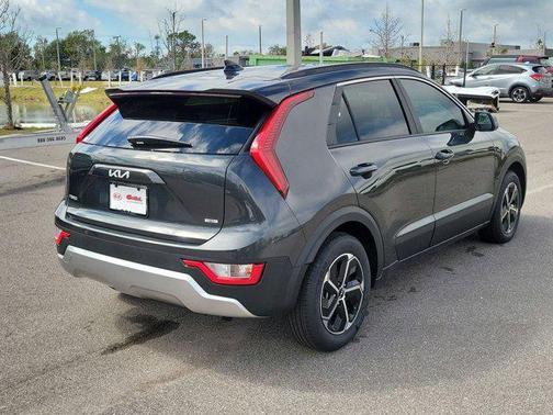 2025 Kia Niro LX