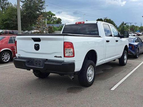 2024 RAM 2500 Tradesman Crew Cab 4x4 6'4' Box