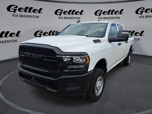 2024 RAM 2500 Tradesman Crew Cab 4x4 6'4' Box