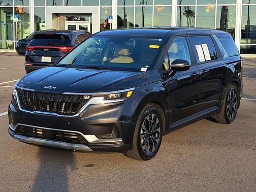 2024 Kia Carnival EX