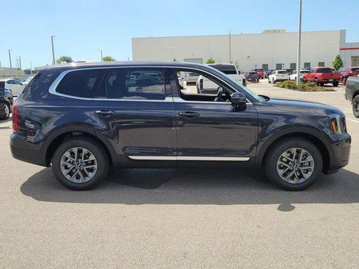 2025 Kia Telluride LX