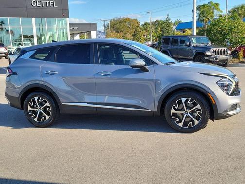 2024 Kia Sportage EX