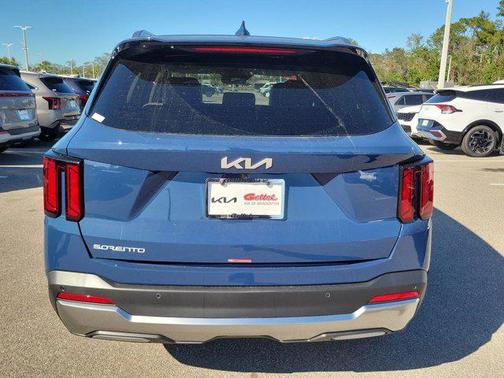 2025 Kia Sorento S