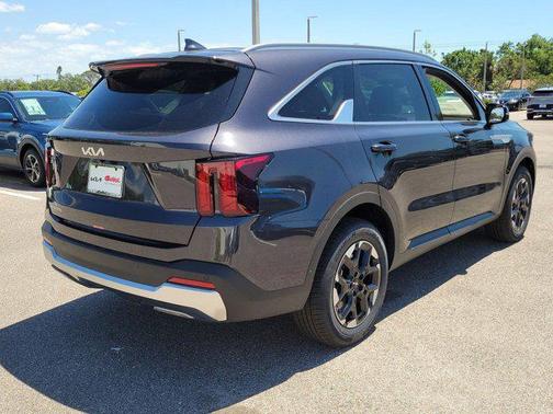 2025 Kia Sorento S