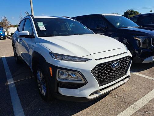 2020 Hyundai KONA SEL Plus