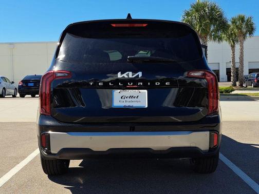 2025 Kia Telluride LX