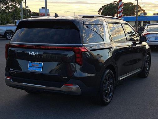 2025 Kia Carnival Hybrid SX