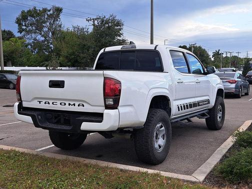 2022 Toyota Tacoma SR