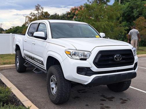 2022 Toyota Tacoma SR