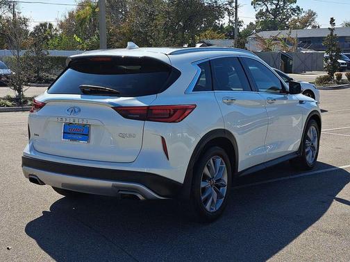 2021 INFINITI QX50 LUXE