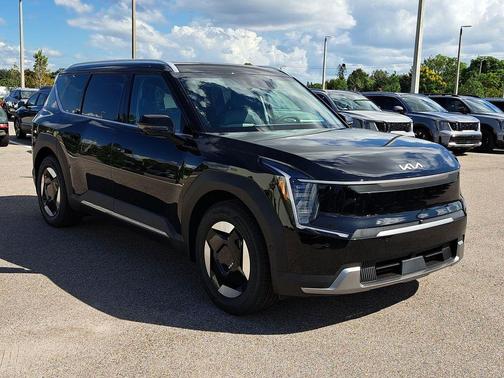 2026 Kia EV9 Wind