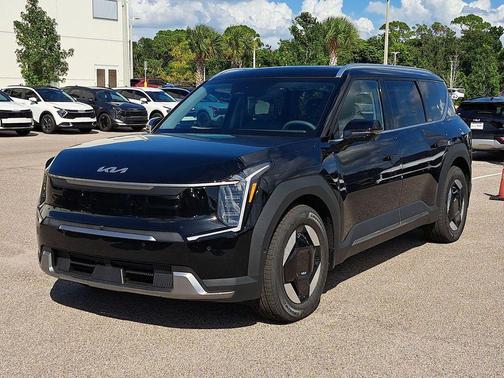 2026 Kia EV9 Wind