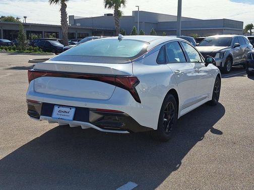 2026 Kia K5 LXS