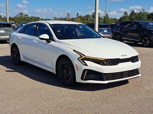 2026 Kia K5 LXS